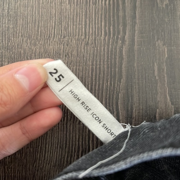 High rise icon dark denim shorts - Picture 5 of 5